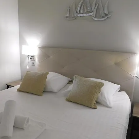 Charming T2 Domaine De Valescure Air-conditioned Parking Swimming Pool Saint-Raphaël